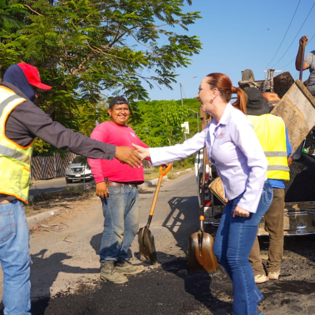 Aplica VdeA esta semana 60 toneladas de asfalto en avenidas principales 