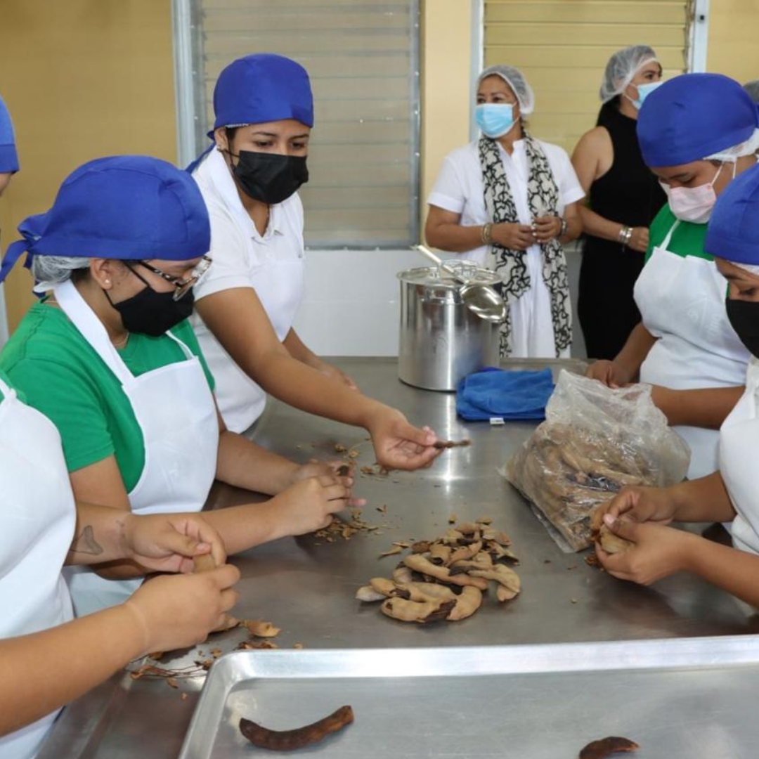 Educación Colima entrega rehabilitación del taller agroindustrial del CBTA 148; fortalece formación académica y práctica de estudiantes