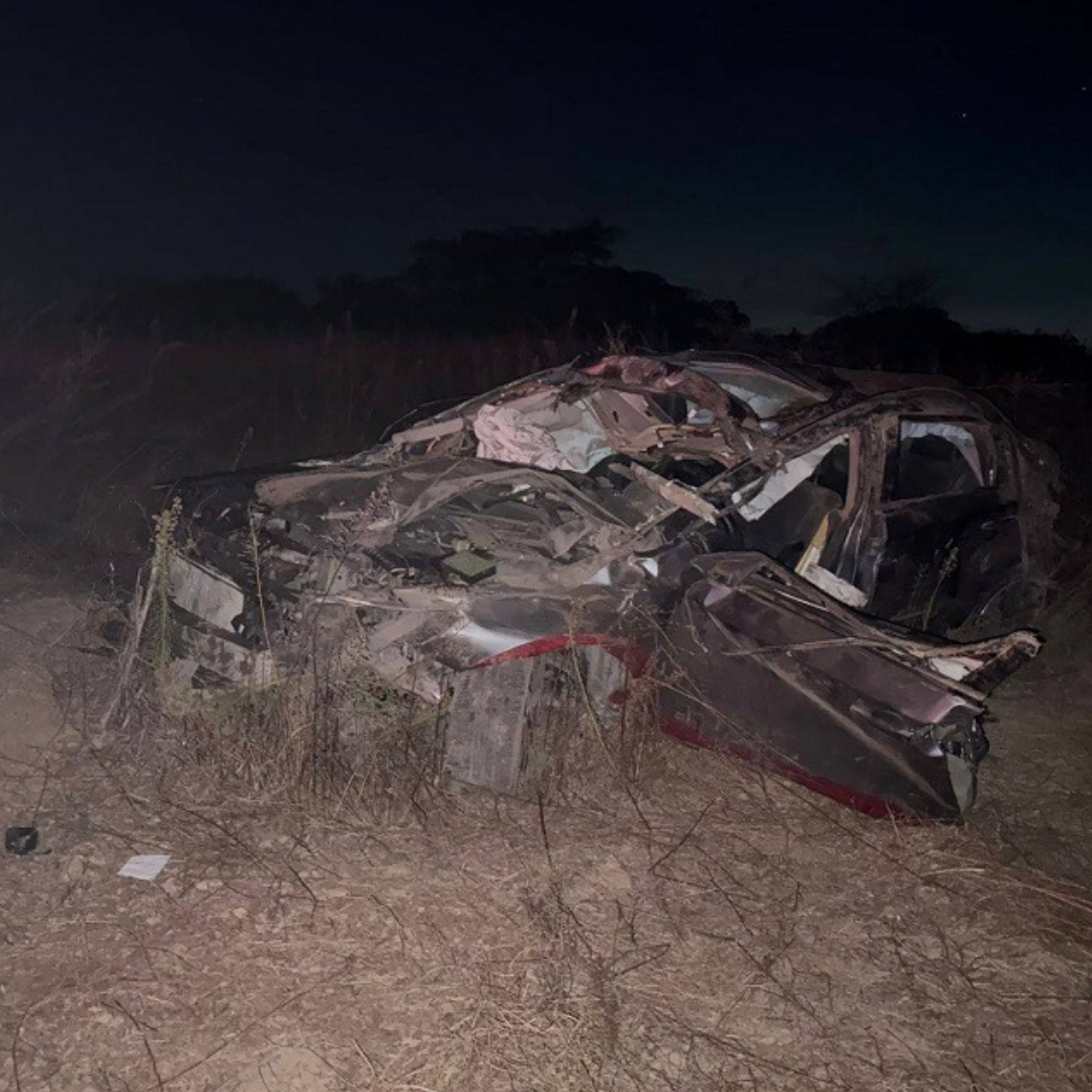 Aparatoso accidente en la carretera Comala – San Antonio deja un lesionado grave y cuatro más estables
